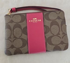 NWT Coach Brown and Pink Signature Wristlet